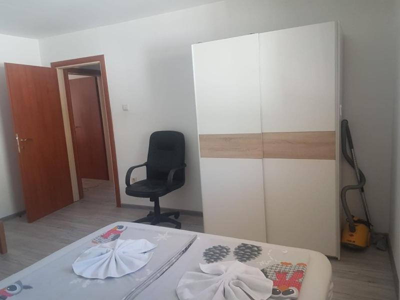 Apartman Salus 图兹拉 外观 照片
