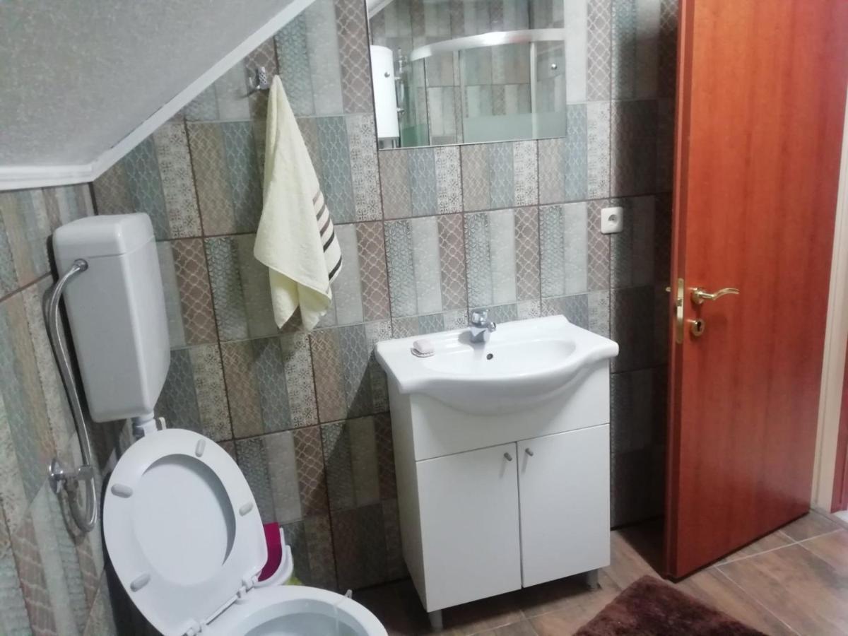 Apartman Salus 图兹拉 外观 照片