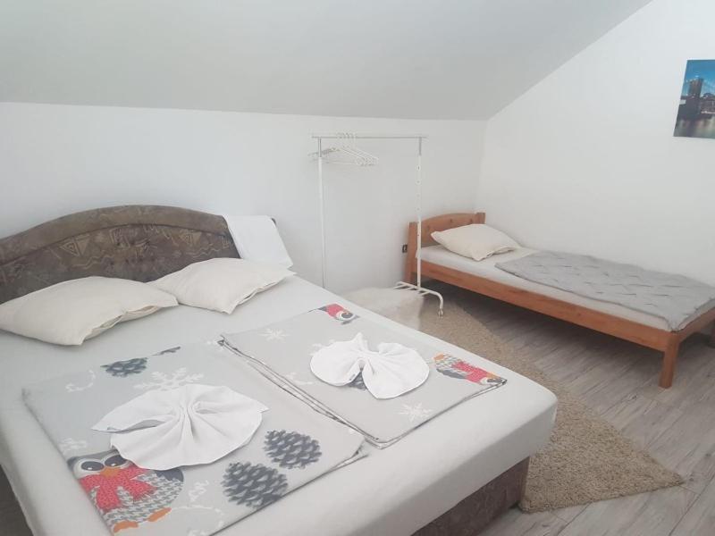 Apartman Salus 图兹拉 外观 照片